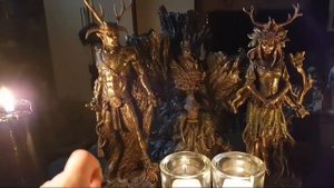 ЛЕСНЫЕ ДУХИ. ВЕДЬМИНА ИЗБА  ИНГА ХОСРОЕВА