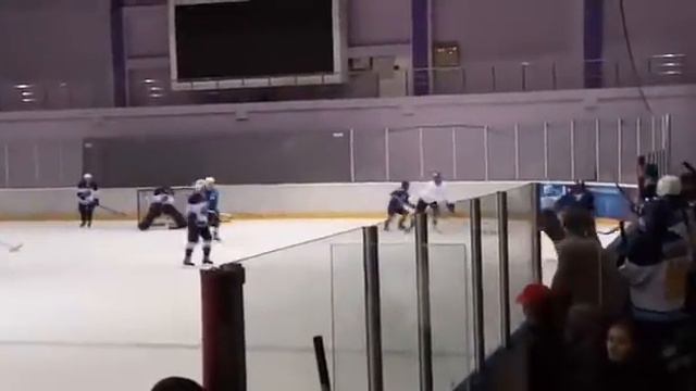 Хоккейный клуб "Алмаз", г.Алматы. Отрезок игры смотреть онлайн