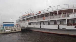 теплоход "Механик Калашников"