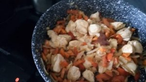 Соте из баклажанов с курицей! Очень вкусно! Очень просто!