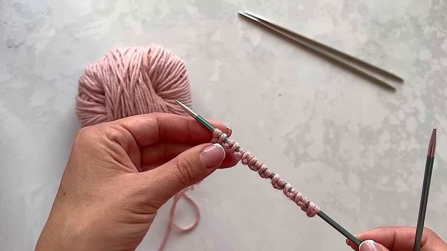 Итальянский набор петель! Просто и красиво. Фабричный край изделия по кругу и поворотными рядами. смотреть онлайн