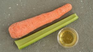 Сок из сельдерея и моркови