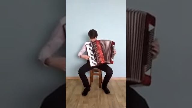 В Монти Чардаш смотреть онлайн