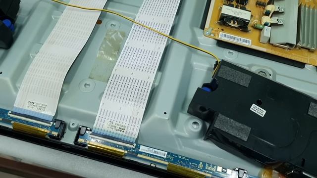 ВЫКИНУТЬ? Восстановление матрицы SMART TV Samsung KU MU NU RU TU AU смотреть онлайн