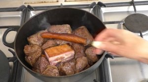 Rindergulasch in Rotwein selber machen, Rezept, zart und saftig, französische Art, Boeuf Bourguigno