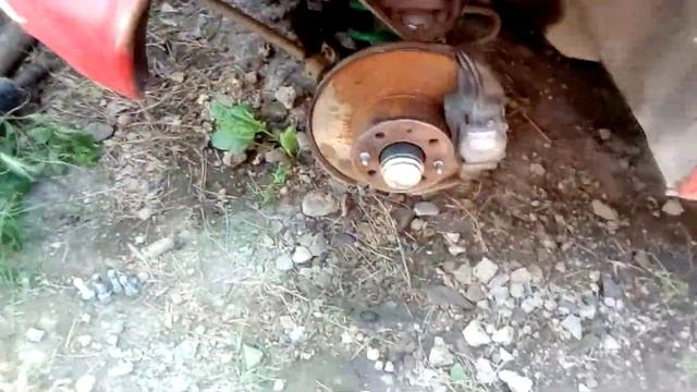 СНИМАЕМ ПОТОЛОК НА ЖИГУЛИ / ЖЕСТЬ / ШУМОИЗОЛЯЦИЯ КРЫШИ ВАЗ 2103 смотреть онлайн