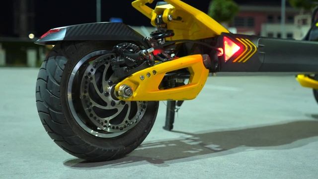 A Vsett 10+ elektromos roller értékelése смотреть онлайн