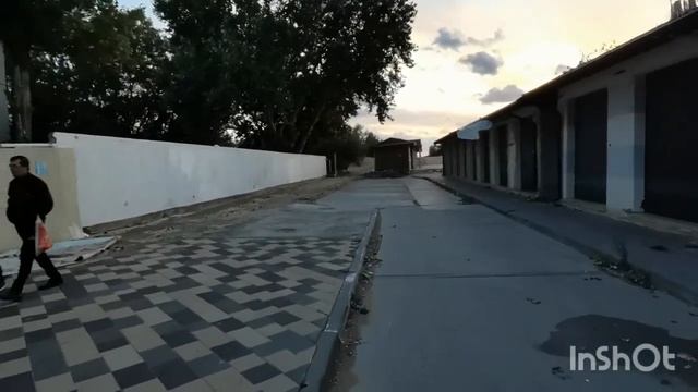 Прогулка к пляжу в Витязево по ул. Красноармейской.