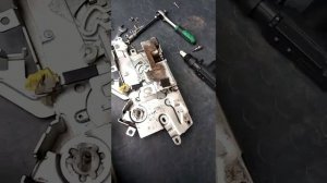 Ремонт центрального замка сдвижной двери Форд Транзит за 250 руб#актуатор#активатор#центральныйзамо