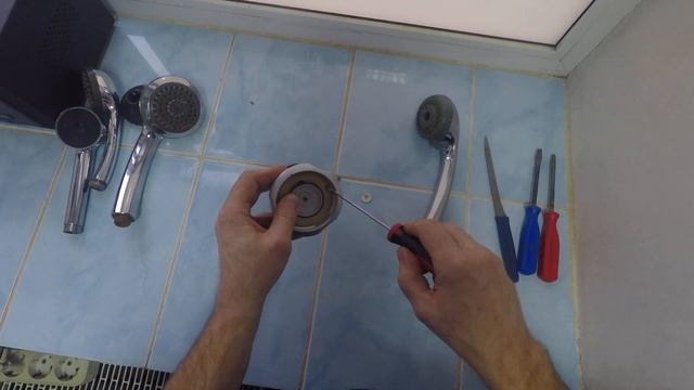 Лейка для душа с переключателем режимов работы. Устройство.