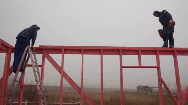 Как собрать верхнюю обвязку каркасных стен каркасного дома? "Строй и Живи".