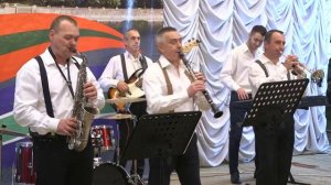 "Танцуют все" русско-молдавская  веселая песня "Цветочек Аленький"