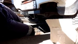 Установка фаркопа Toyota Cami часть первая