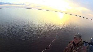 Рыбалка сетями на Крайнем севере \ Рыбалка на Печоре \ Проверка сетей.