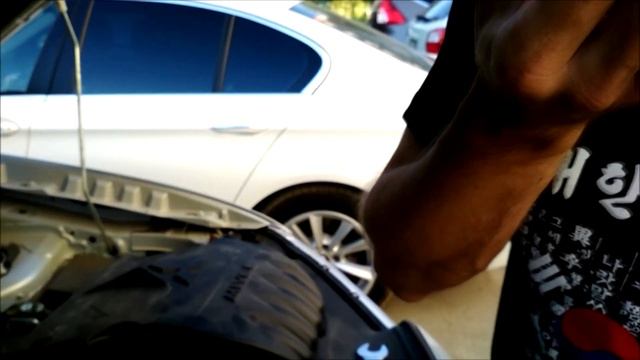 Замена клапана системы вентиляции картера (сапуна) в Mitsubishi ASX смотреть онлайн