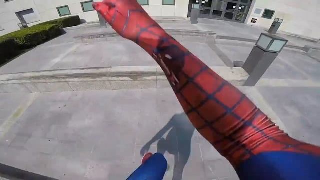 Человек паук в реальной жизни. Паркур от человека паука. смотреть онлайн