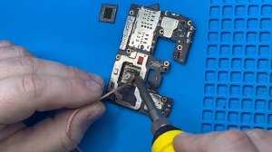 Xiaomi Poco X3 pro ребутиться білий екран перезавантажується циклічно (перезагружается)