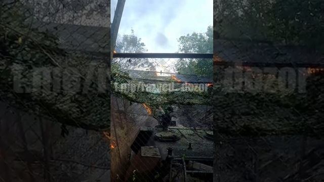 Уничтоженная попаданием «Ланцета» польская 155-мм САУ Krab. Сетки не помогли.