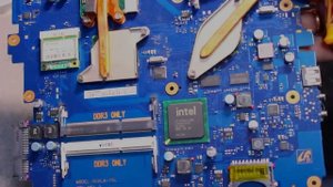 При запуске ЧЕРНЫЙ ЭКРАН на ноутбуке SAMSUNG R510 | ПК-ПРОСТО