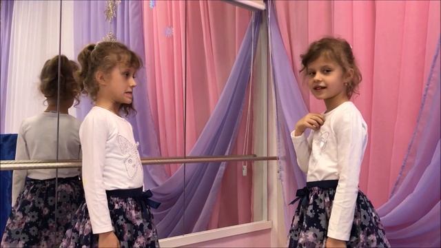 Буктрейлер по книге В.  Губарев "Королевство кривых зеркал" смотреть онлайн