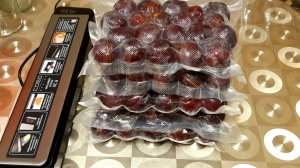 ЗАМОРОЗКА СЛИВЫ НА ЗИМУ ДЛЯ ПИРОГОВ, С ПОМОЩЬЮ ВАКУУМНОГО УПАКОВЩИКА