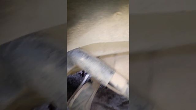 Troca das buchas do eixo traseiro do Scenic parte 1 смотреть онлайн