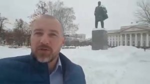 В Тюмени самая большая скульптура Ленину в России, отлитая из бронзы.