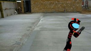 Красный робот