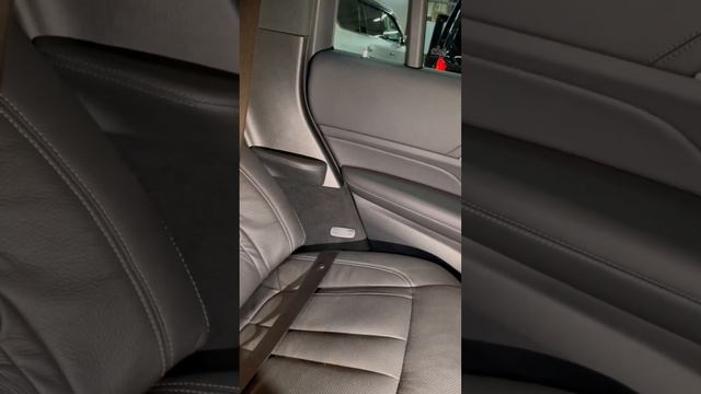 комфортный салон с большим расстоянием для ног сделали в GLS 167 для комфорта задних пассажиров