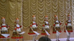 Коллектив Возрождение. Танец "По малину в сад пойдем"