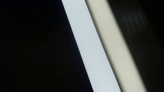 Сравниваем  световые буквы с боковинами из алюминия и буквы с боковинами из ПВХ.