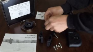 Garmin Panoptix PS21-TR LiveVU Forward LookingTransducer Unboxing
