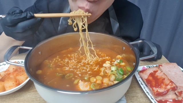 ASMR Ramen Mukbang 라면 먹방 eating смотреть онлайн