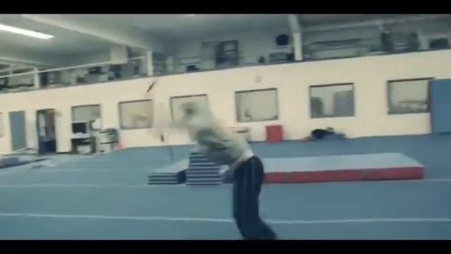 крутые трюки в стрельбе из лука/amazing archers! look everyone! смотреть онлайн