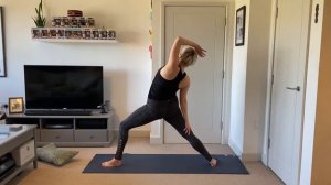 Flow | Yoga to stretch and strengthen your body