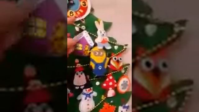 ИГРУШКИ НА ЕЛКУ ИЗ ФЕТРА! Елочка Из Фетра Для Детей! еЛОЧКа Из ФЕтРА на СТеНу смотреть онлайн