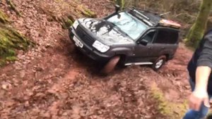 Wales Green Laning Off Road Merc ML RangeRover Defender Porsche Cayenne Isuzu Trooper Jeep Wrangler