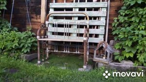 ?Садовая лавочка из спинок кровати.