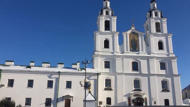 СКОЛЬКО У ЧЕЛОВЕКА АНГЕЛОВ ХРАНИТЕЛЕЙ и НЕБЕСНЫХ ПОКРОВИТЕЛЕЙ ?