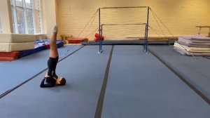 Разбор заданий МЭ ВсОШ по физической культуре. Акробатическое упражнение девочки 7-8 классы