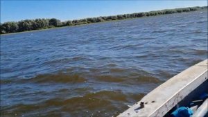 Лодка МКМ испытание волной.