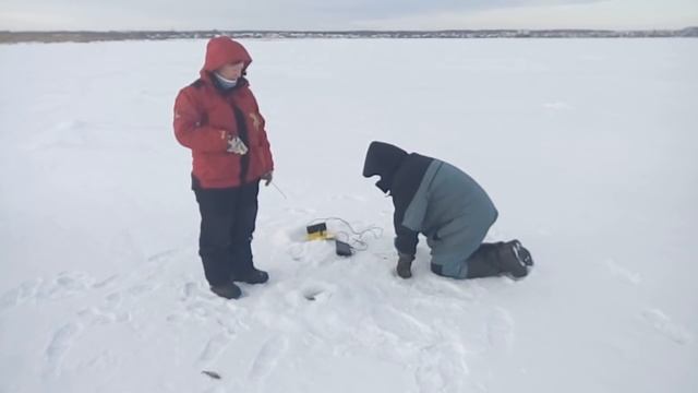 Озеро Смолино, шикарная рыбалка! Поиск рыбы камерой FocusFish. смотреть онлайн