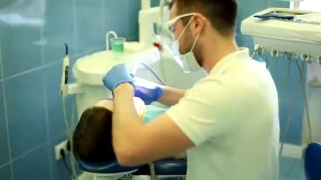 Установка пломбы, врач Белоглазов Л.С.