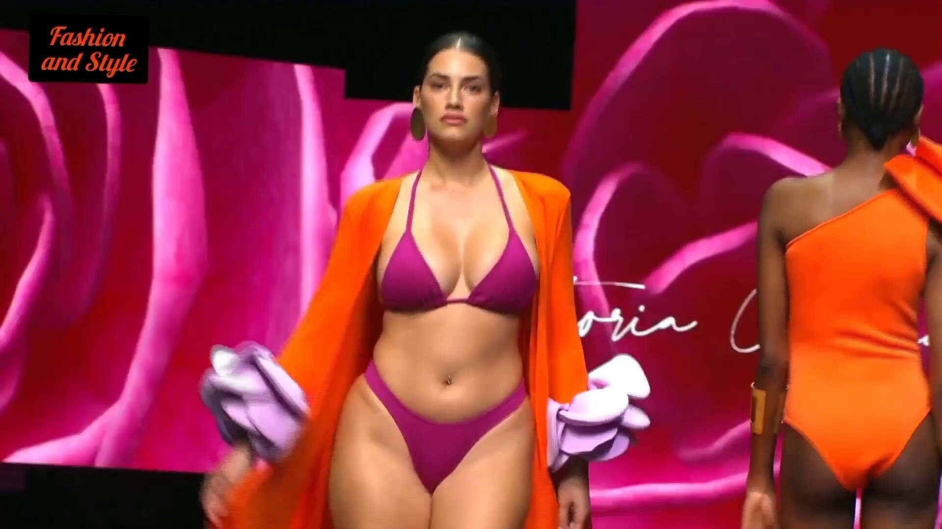 DNDM - Broken Glass Vegas смотреть онлайн