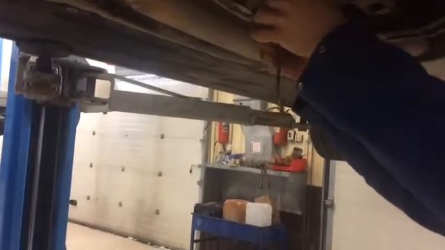 Замена масла в АКПП BMW 5-Series 520I Казань смотреть онлайн