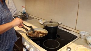 Бефстроганов из говяжьей печени Простой рецепт