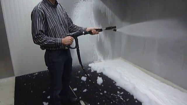 Универсальный пистолет вода/пена смотреть онлайн