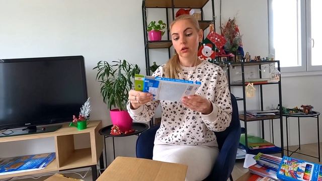 Украинцы в Хорватии | Что дарят детям в школе | Распаковка |