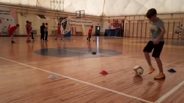 Тренировка в Дюсш # 1 по футболу г.Саранск смотреть онлайн