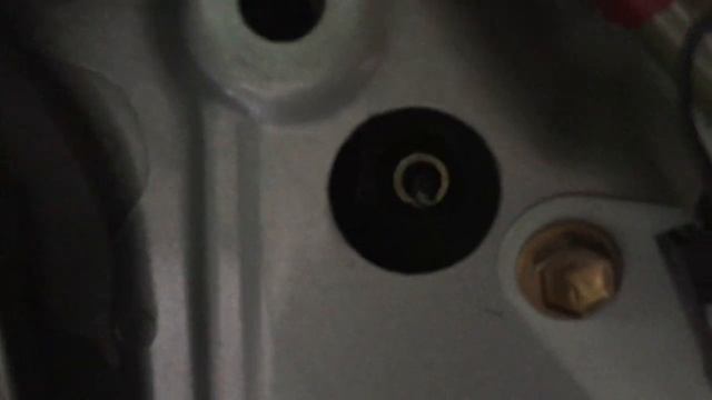 Замена молдинга задней форточки на Toyota Land Cruiser Prado 120 смотреть онлайн